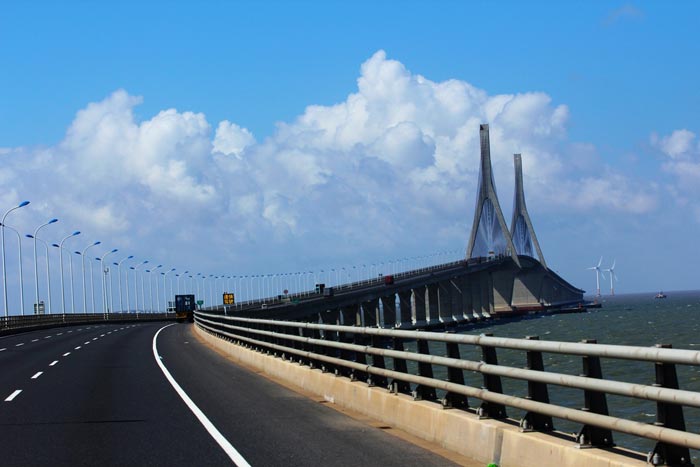 高速公路劃線(xiàn)